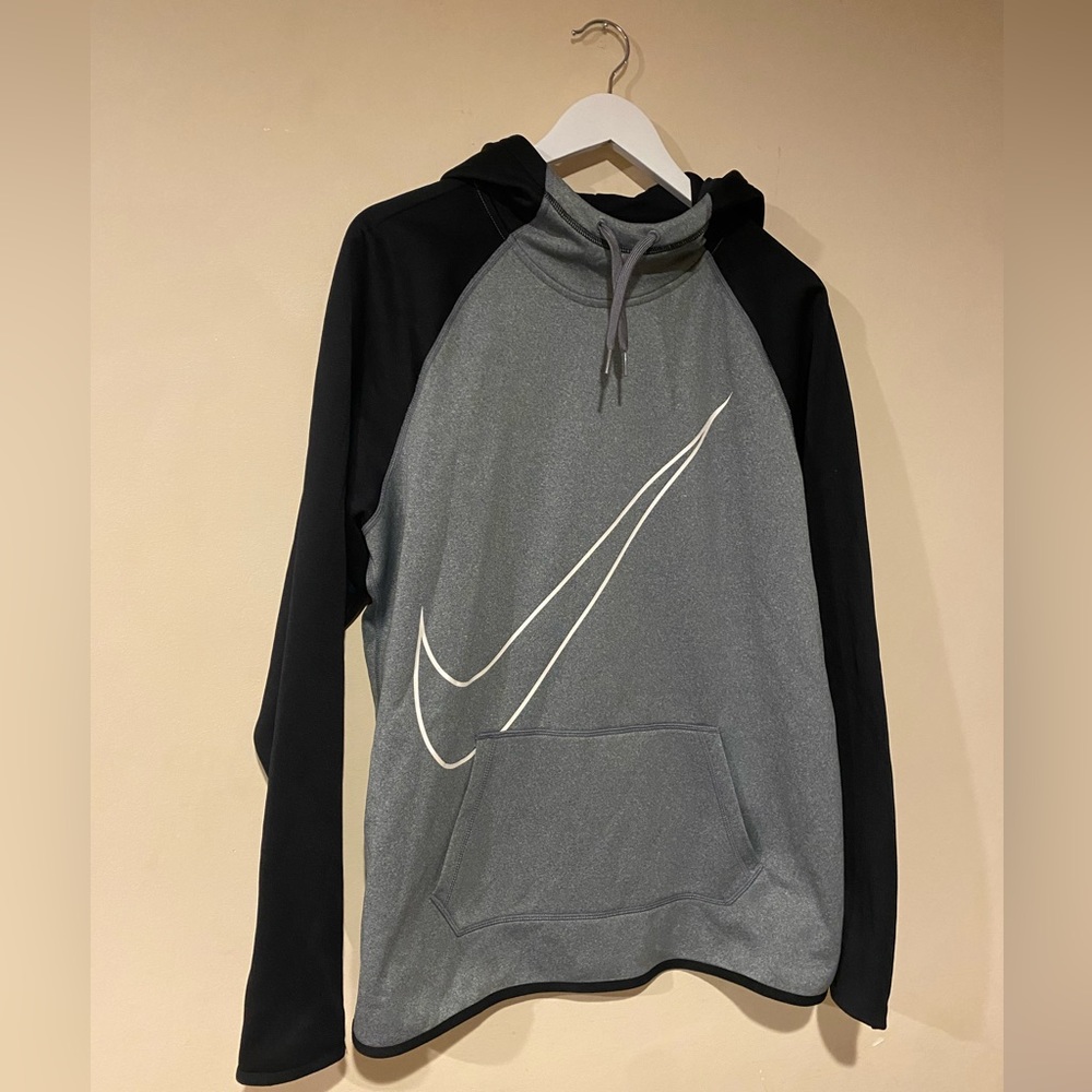 Nike Dri-FIT Sweatshirt, XL